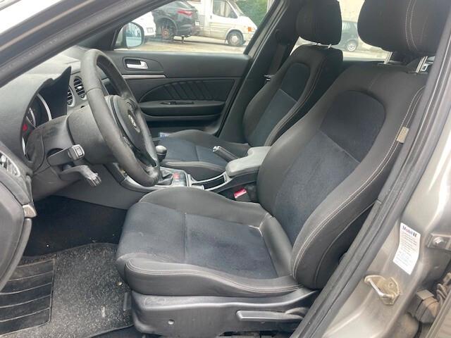 Alfa Romeo 159 2.0 JTDm Sportwagon Distinctive