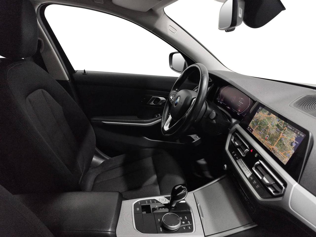 BMW Serie 3 318d Touring 48V Business Advantage