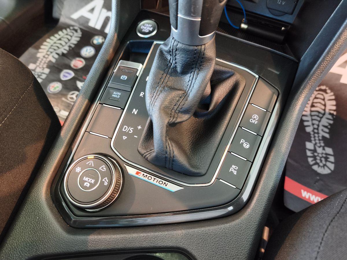 VOLKSWAGEN Tiguan R-LINE TETTO 190CV DSG 4MOTION
