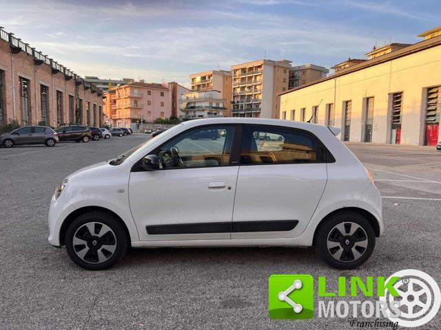 RENAULT Twingo SCe EDC Intens