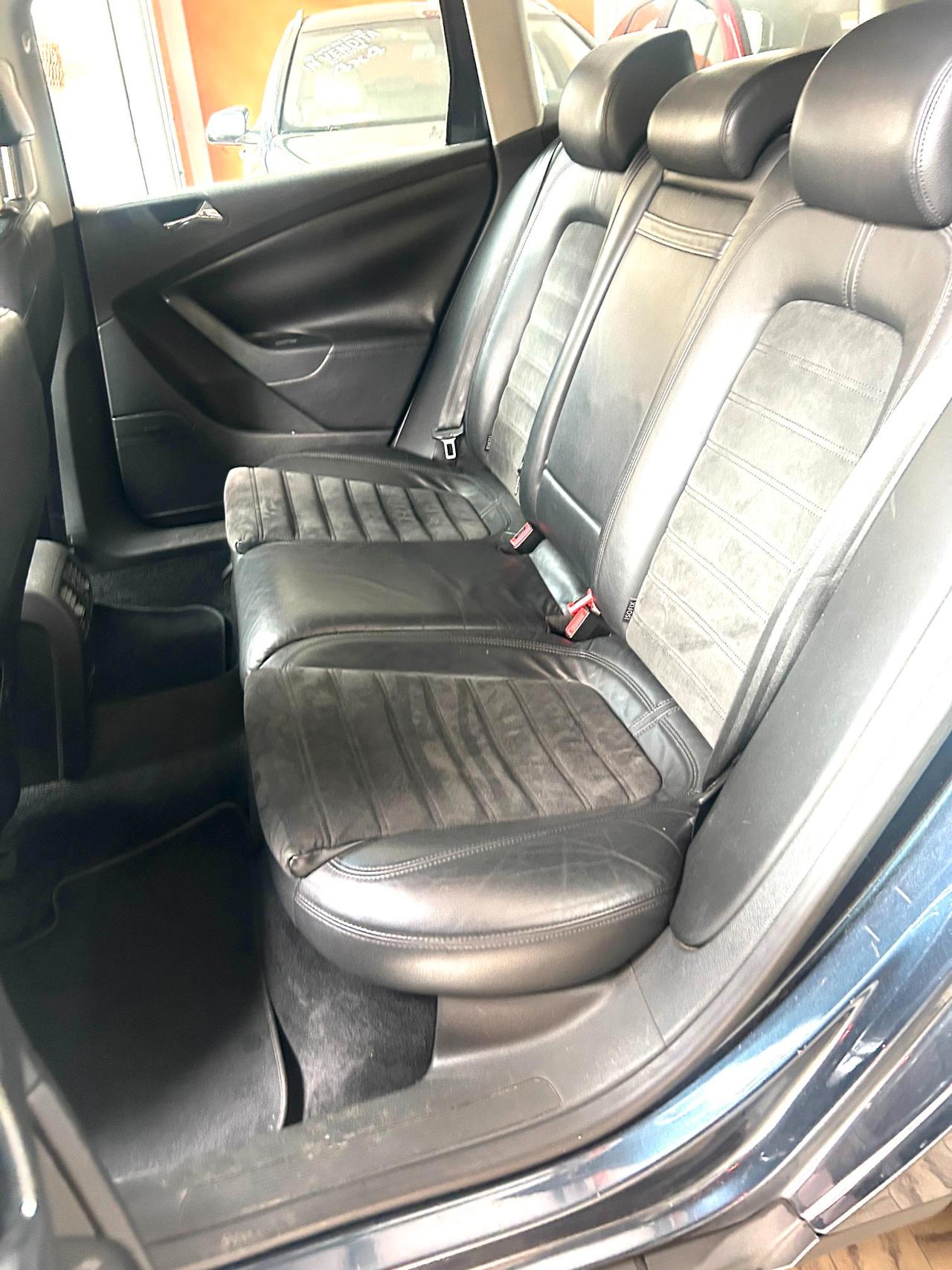 Volkswagen Passat Variant 2.0 tdi Highline dpf