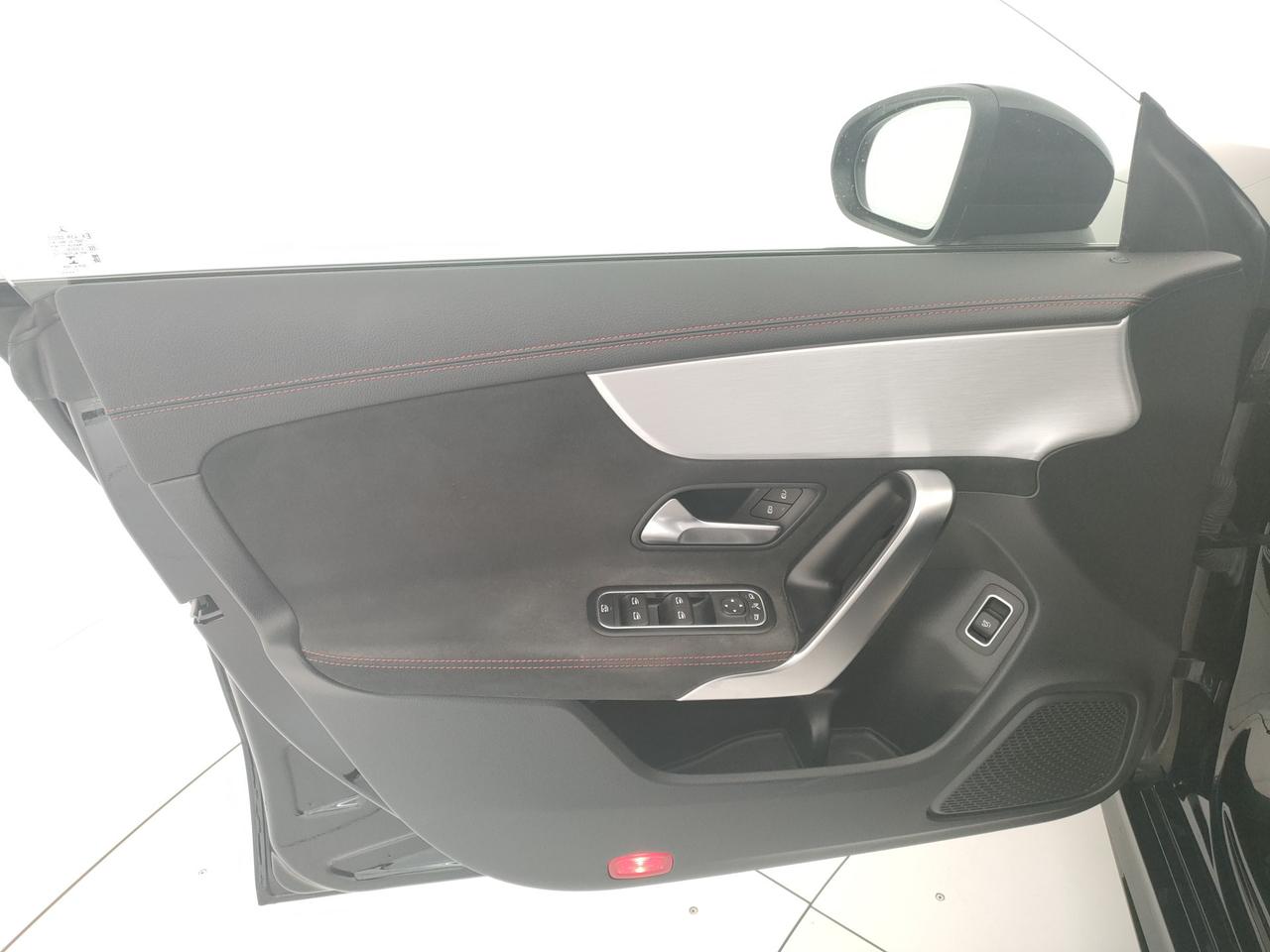 Mercedes-Benz CLA Coupe - C118 - CLA Coupe 200 d Premium auto