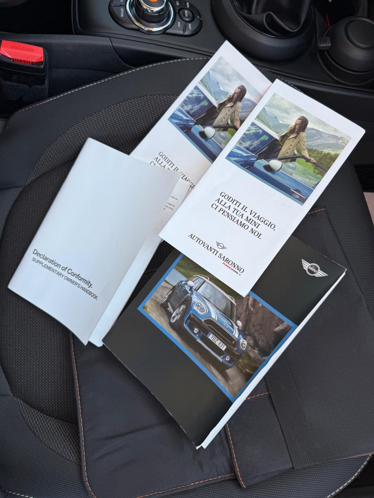 Mini Cooper Countryman 1.5 Hype GANCIO TRAINO