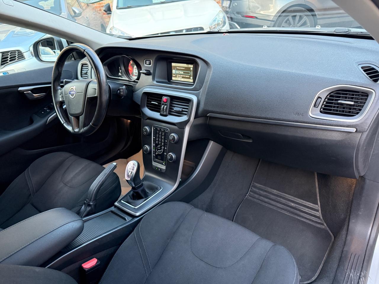 Volvo V40 D2 1.6 Summum