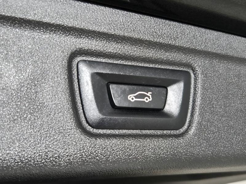 BMW Serie 3 G21 2019 Touring Diese 320d Touring mhev 48V Luxury auto