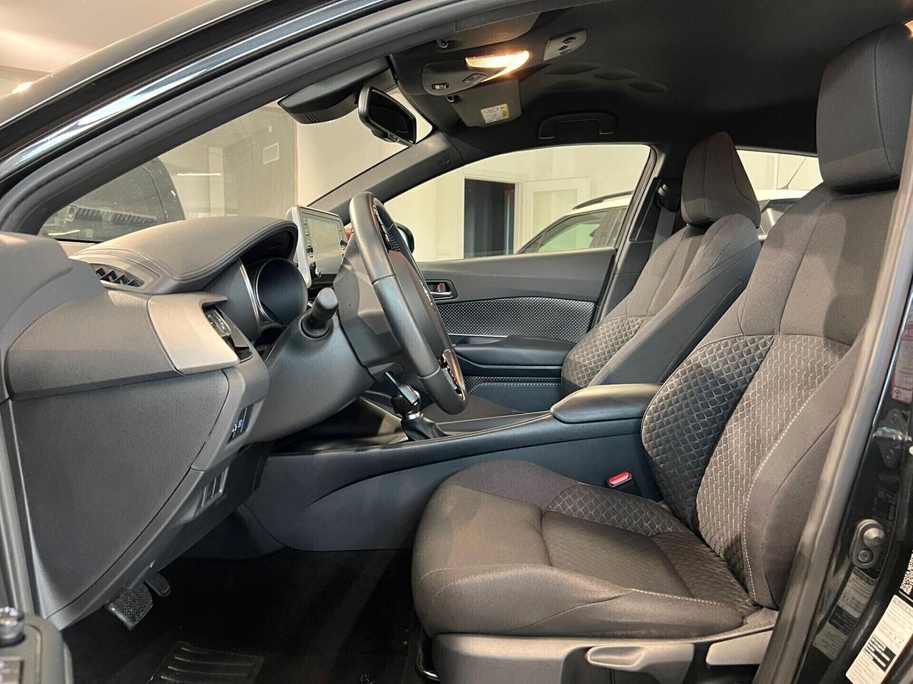Toyota C-HR 1.8 Hybrid E-CVT GR Sport