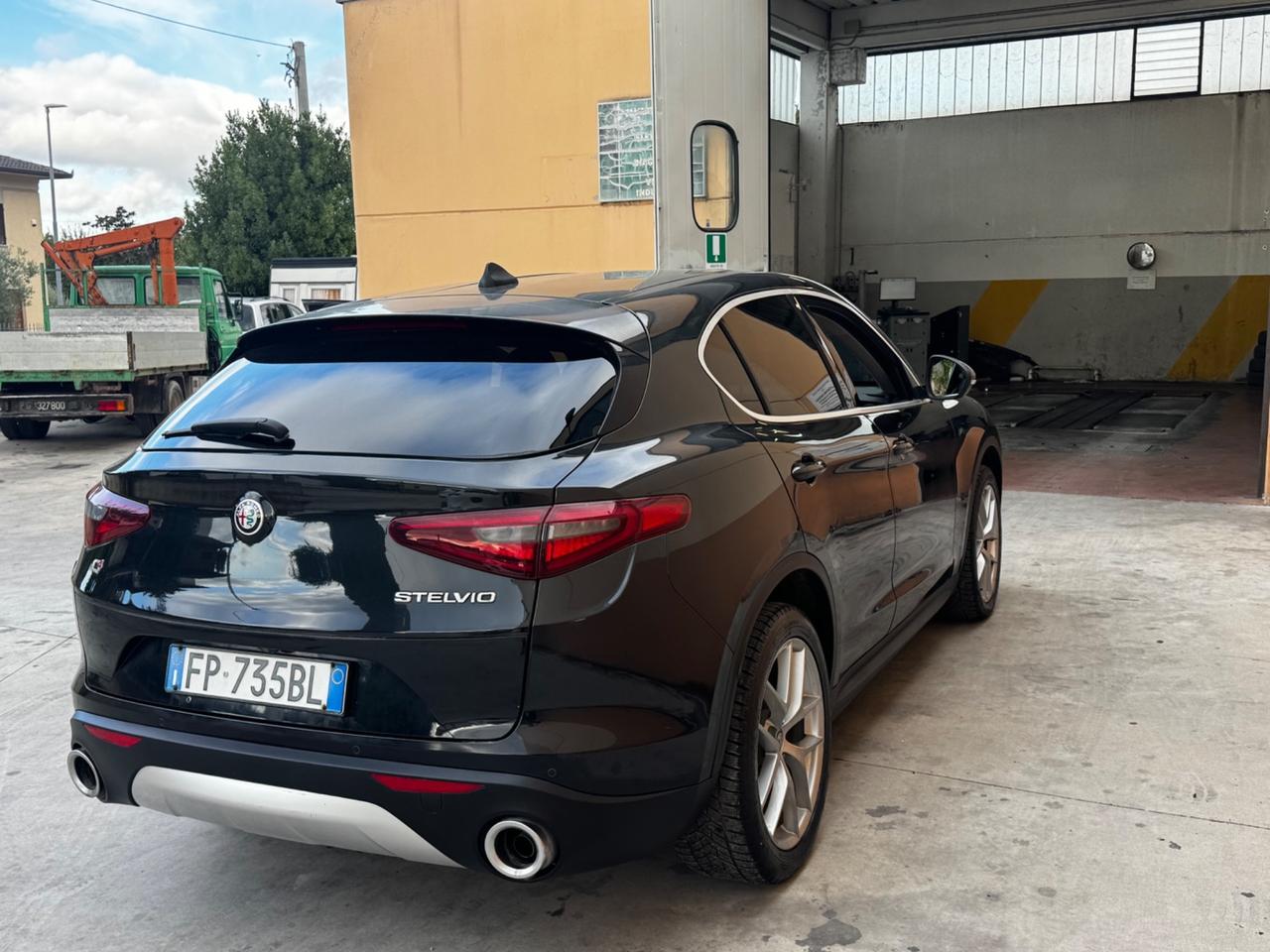 Alfa Romeo Stelvio 2.2 Turbodiesel 180 CV AT8 Q4 Super
