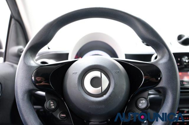 SMART ForTwo 70 1.0 TWINAMIC TETTO PANORAMA NEOPATENTATI