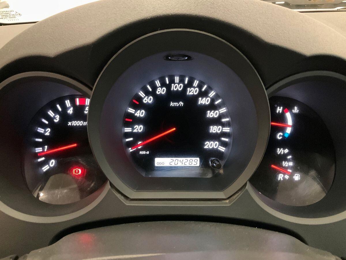 Toyota Hilux 3.0 D-4D 4WD 4p. Doub. Cab SR+