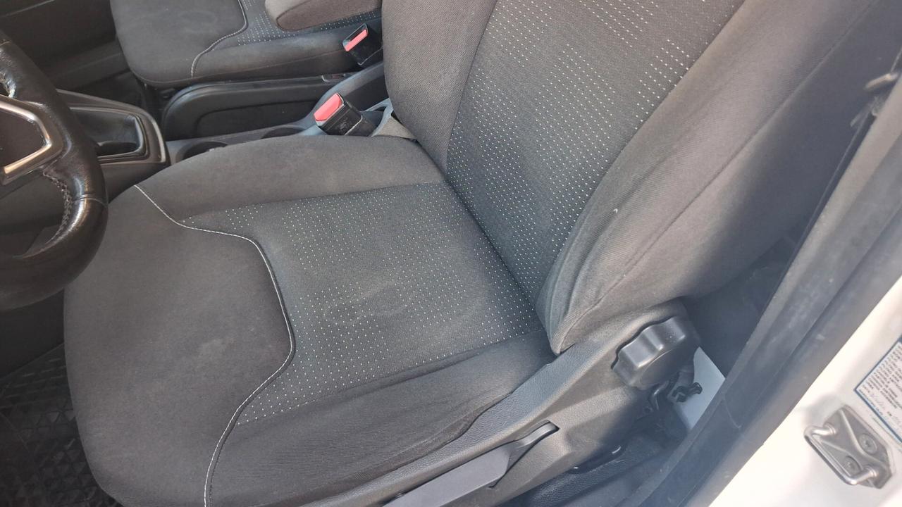Ford Tourneo Courier 1.5 TDCI 75 CV Plus
