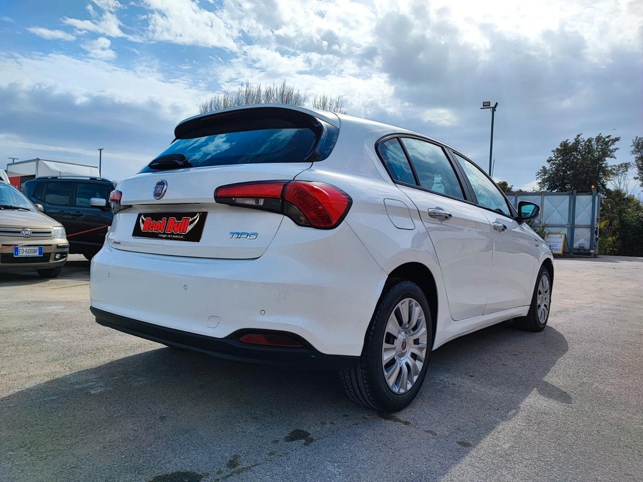 FIAT TIPO 1.3 CC. 95 CV. VERSIONE EASY IVA DEDUCIBILE RIF: 1223