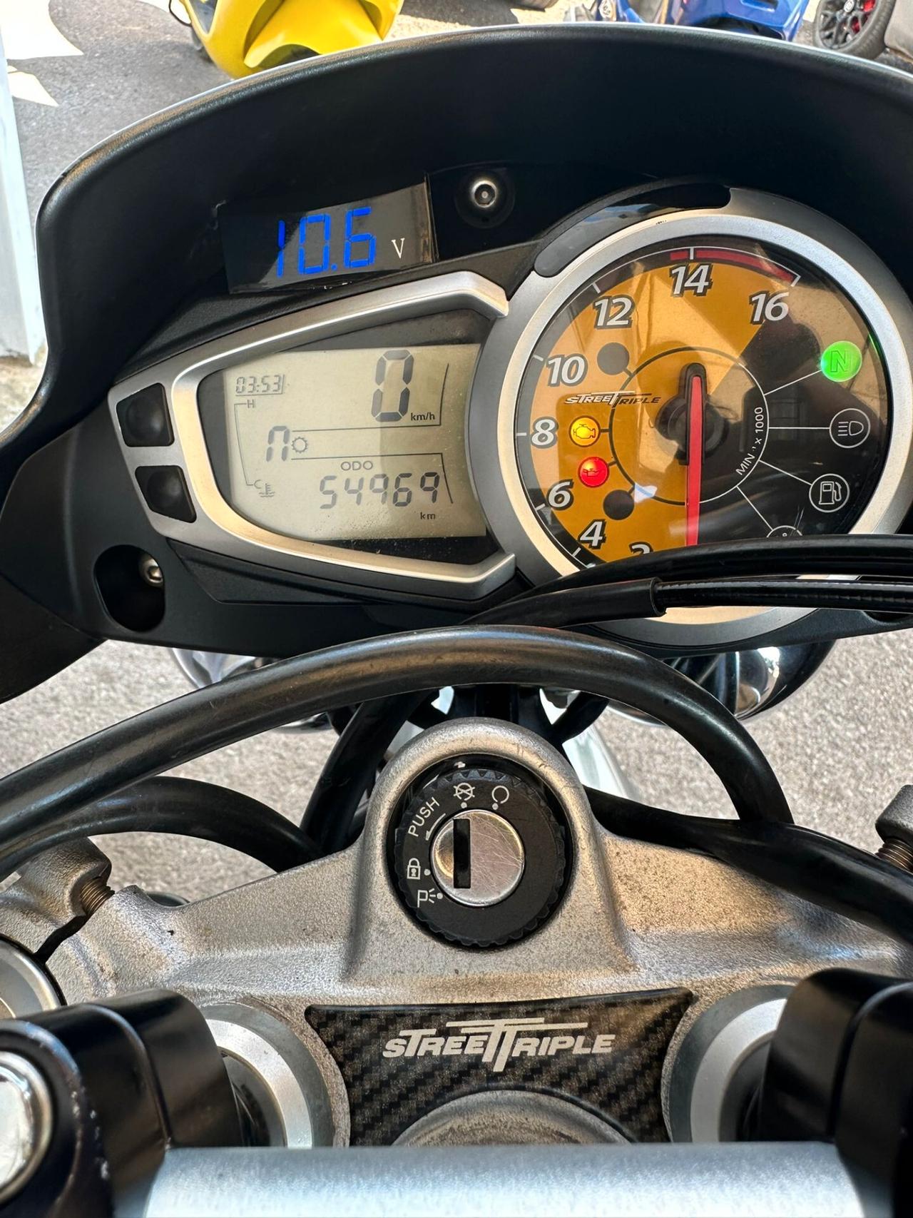 Triumph Street Triple R