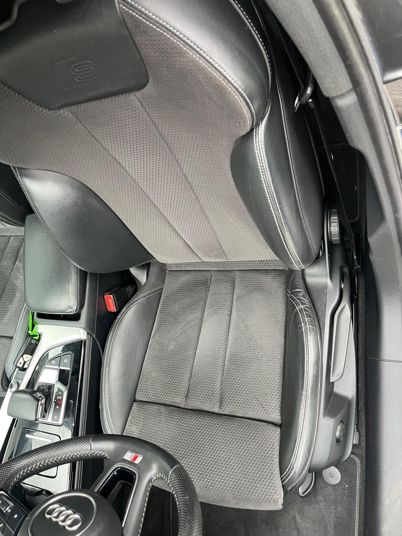 Audi A4 Avant 40 TDI quattro S tronic line edition