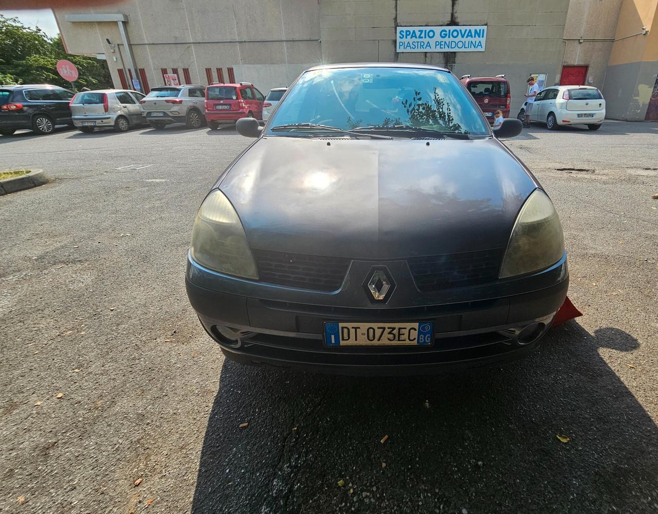 Renault Clio Storia 1.2 5 porte 2009 GPL OK NEOPATENTATI