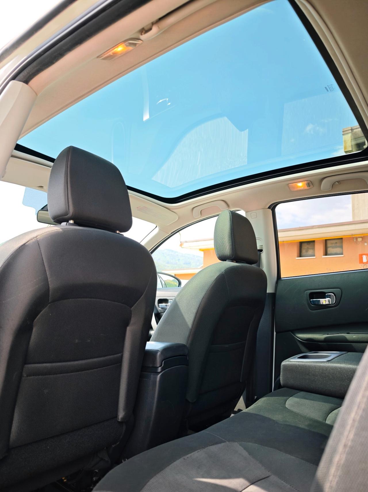 Nissan Qashqai 2.0 4x4 dCi DPF 4WD aut. Tekna Full Optional