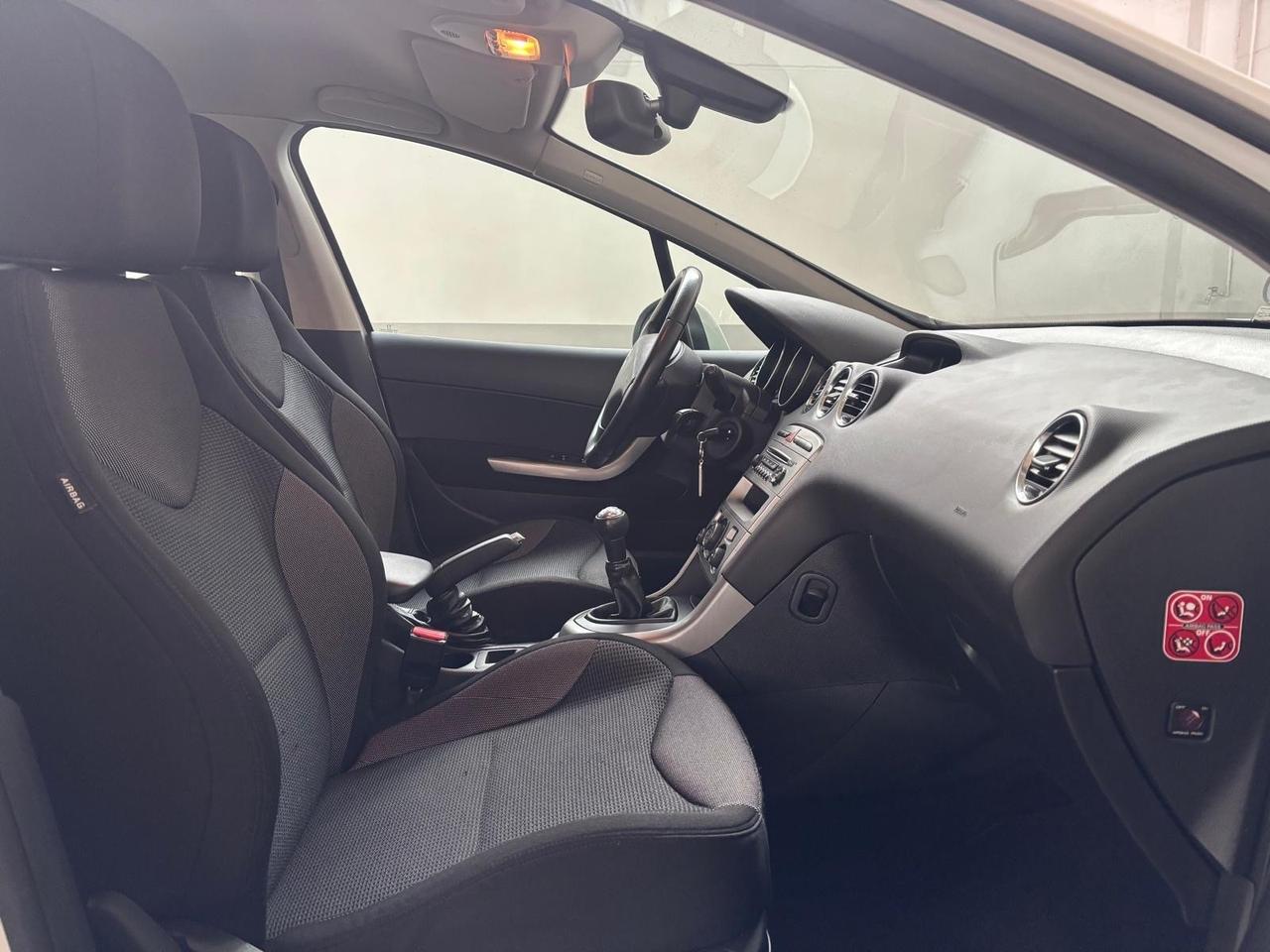 Peugeot 308 1.6 VTi 120CV 5p. Active