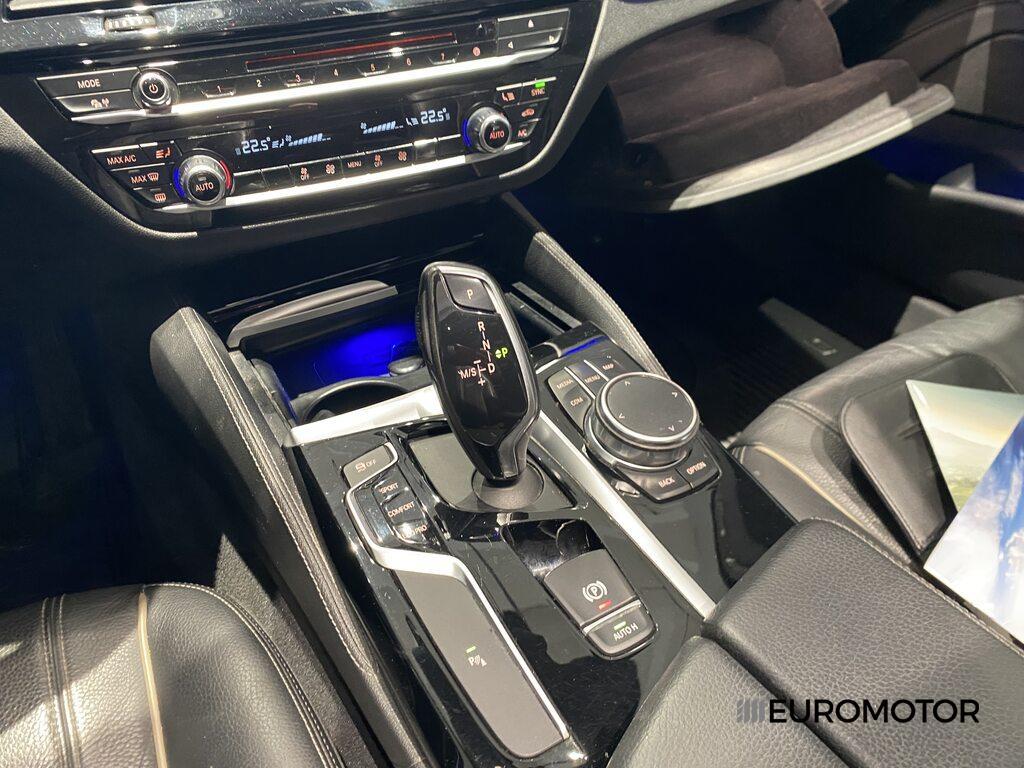 BMW Serie 5 Touring 520 d Luxury Steptronic