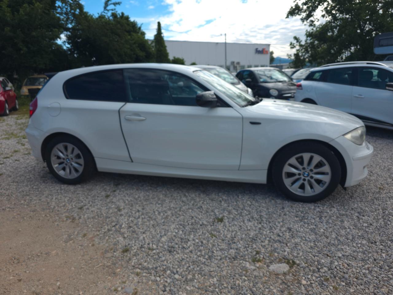 Bmw 116 116d 2.0 116CV cat 3 porte Futura DPF