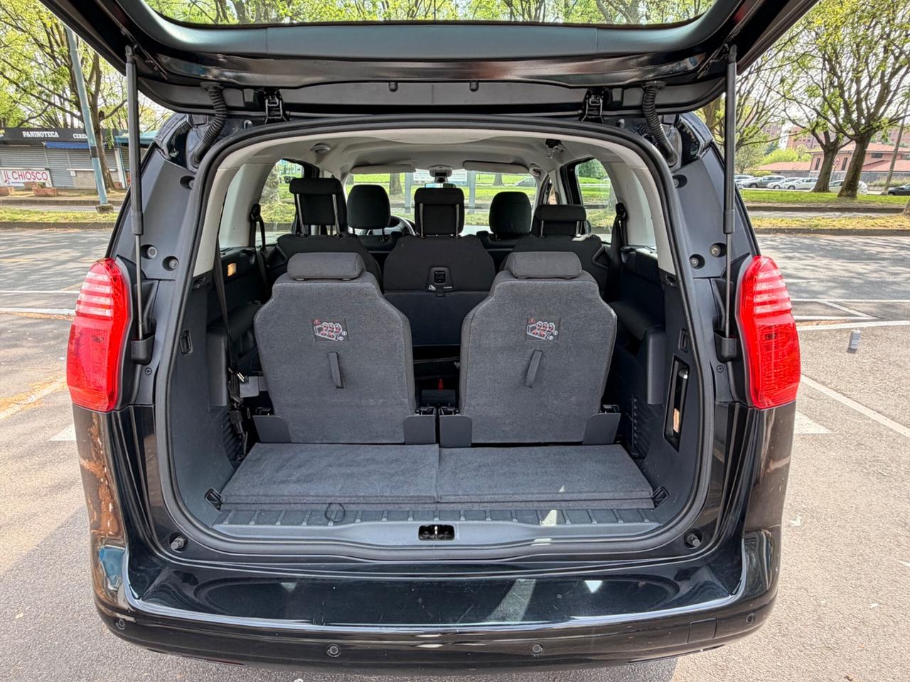 Peugeot 5008 1.6 HDi 112CV 7 Posti 2012