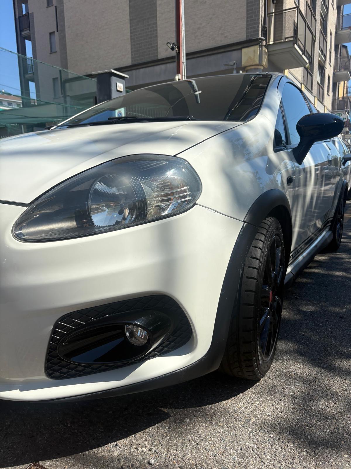 Abarth Grande Punto 1.4 T-Jet 155 cv