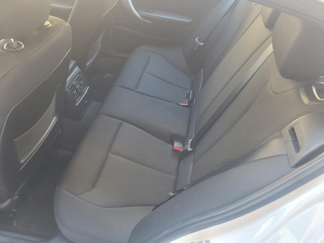 Bmw 116D 116 Cv+Navy+Clima Automatico...