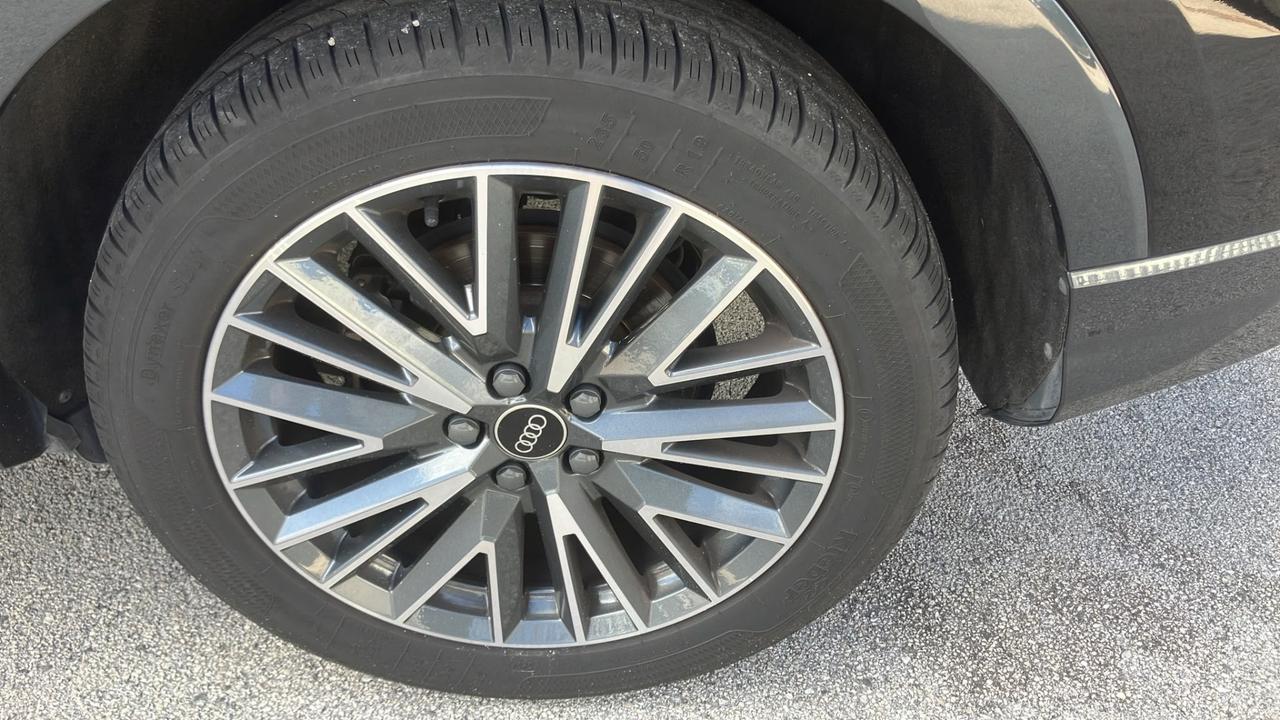 AUDI Q3 2.0 150CV S-TRONIC/VIRTUAL/R.CAMERA