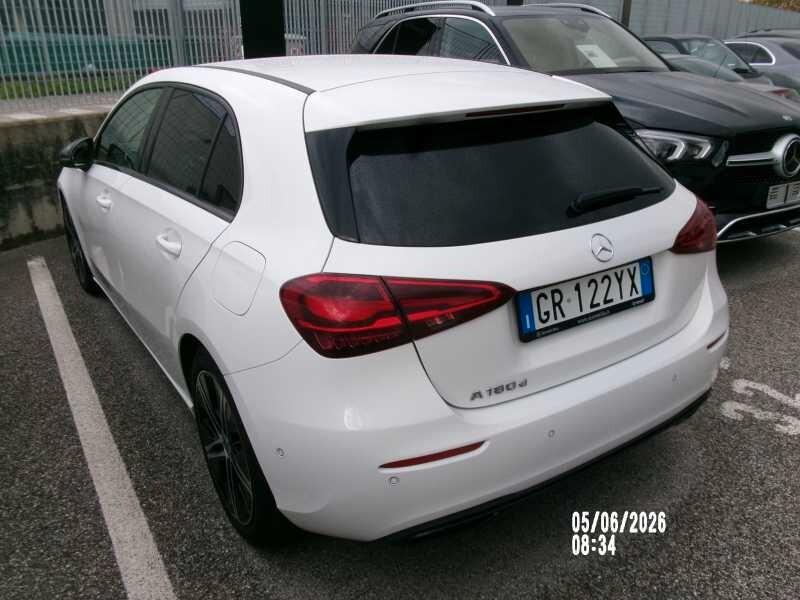 Mercedes-benz A 180 d VEICOLO IN ARRIVO