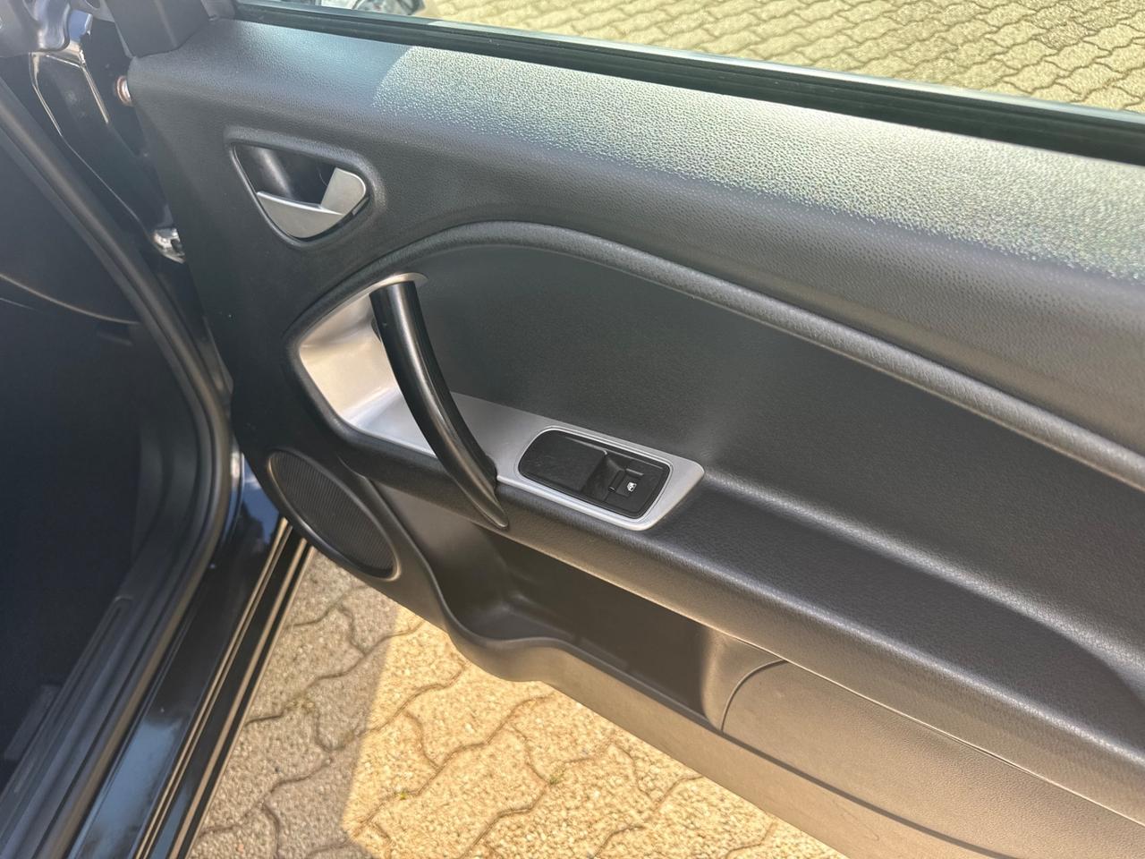 Alfa Romeo MiTo 1.4 benzina 77 cv neopatentati