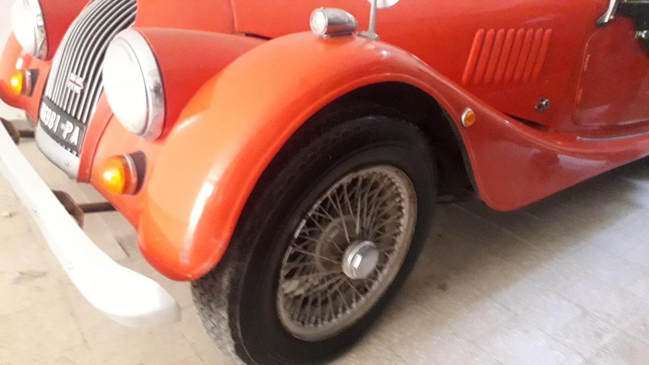 Morgan Plus 4 1.6 cat 2 posti