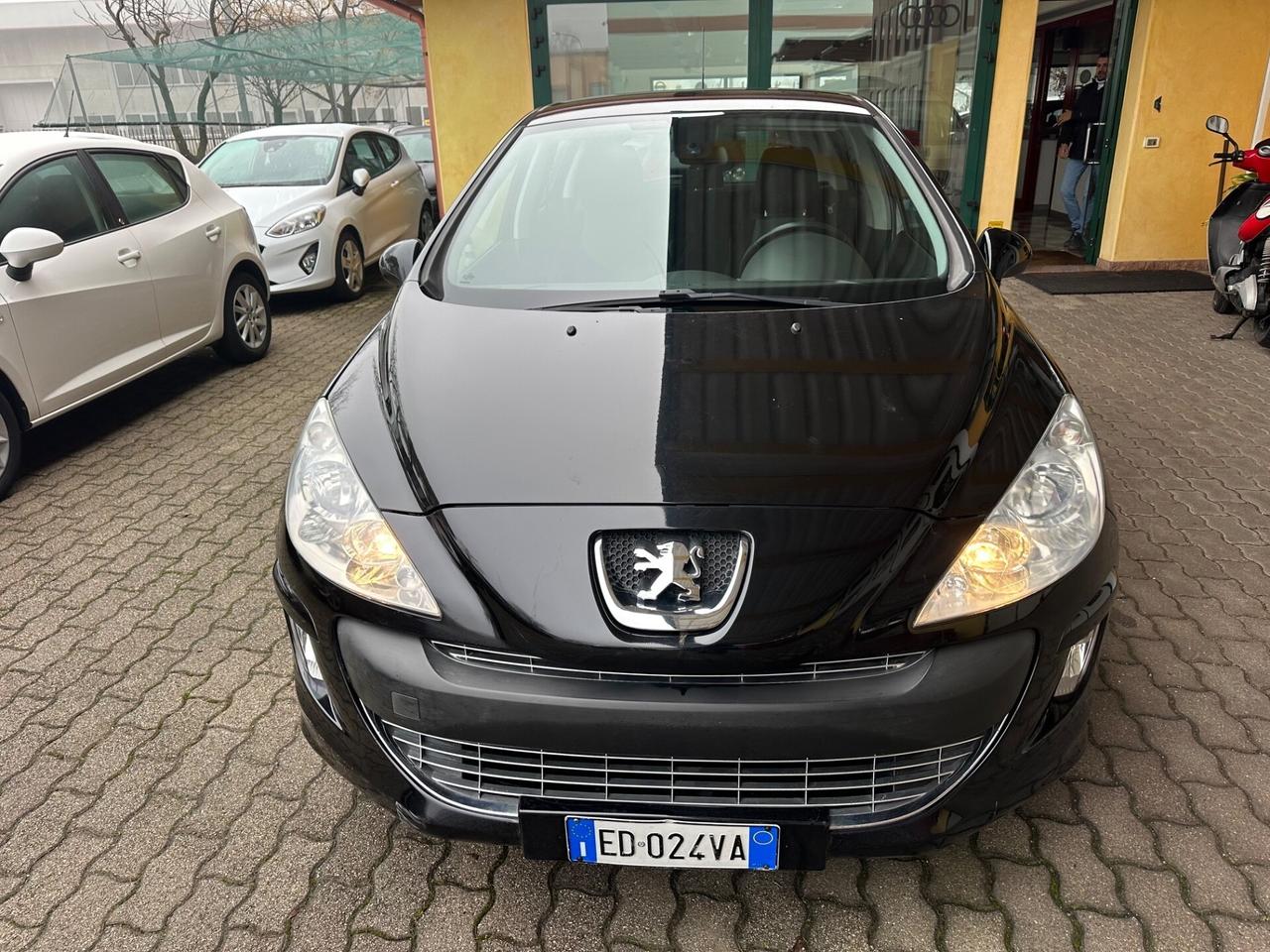 Peugeot 308 1.6 VTi 120CV 5p. Premium