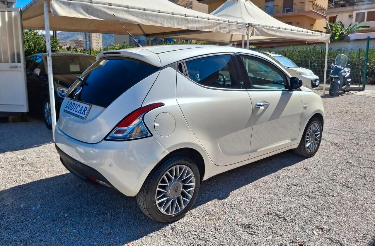 Lancia Ypsilon 1.3 MJT 16V 95 CV 5 porte S&S Gold