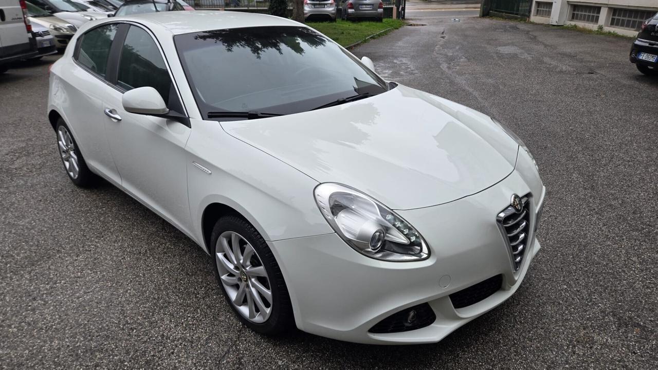 Alfa Romeo Giulietta 1.6 JTDm-2 105 CV Exclusive