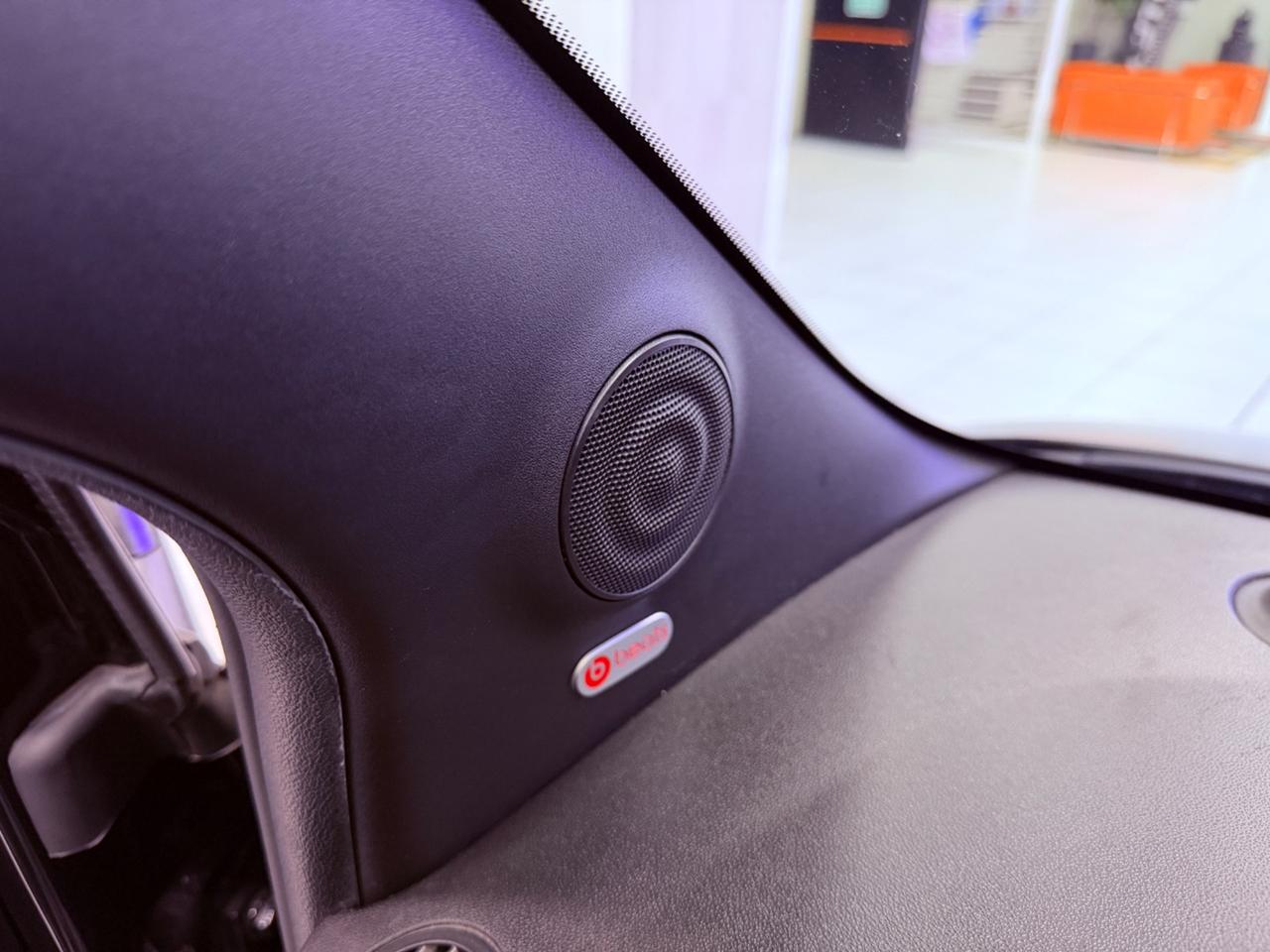 Abarth 695 1.4 Turbo T-Jet 180 CV 70° Anniversario