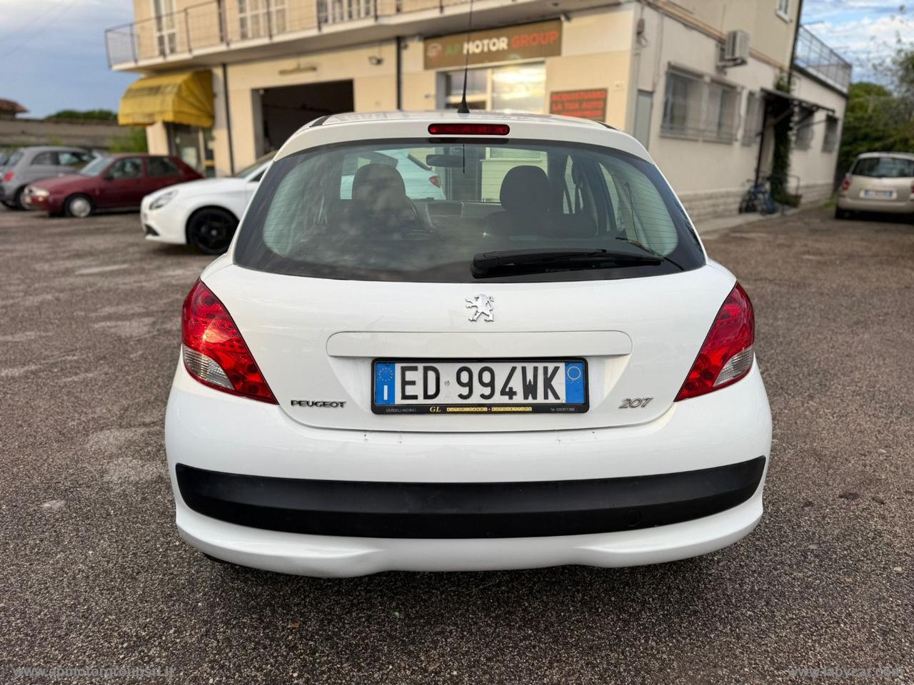 PEUGEOT 207 1.4 VTi 95 CV 5p. Millesim 200