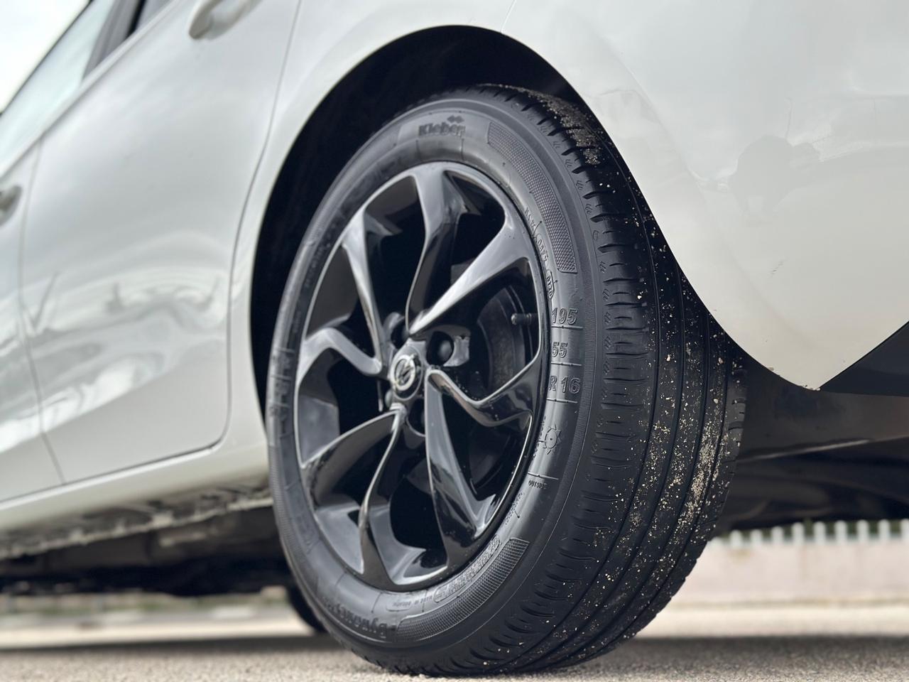 Opel Corsa 2016 1.2 69CV 5 porte b-Color