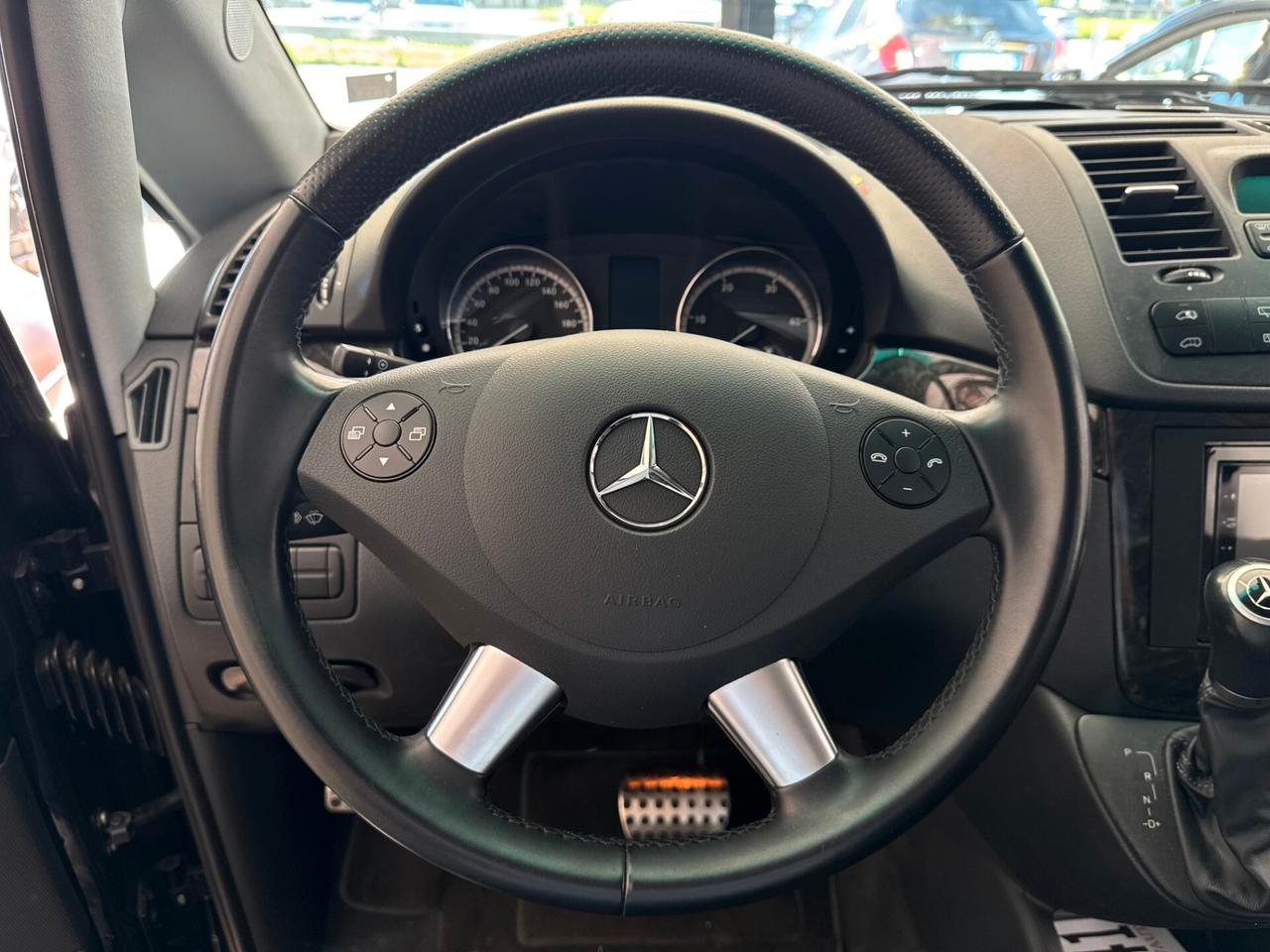 MERCEDES-BENZ VIANO 3.0cc 225CV V6 TD. 8 POSTI *IVA*