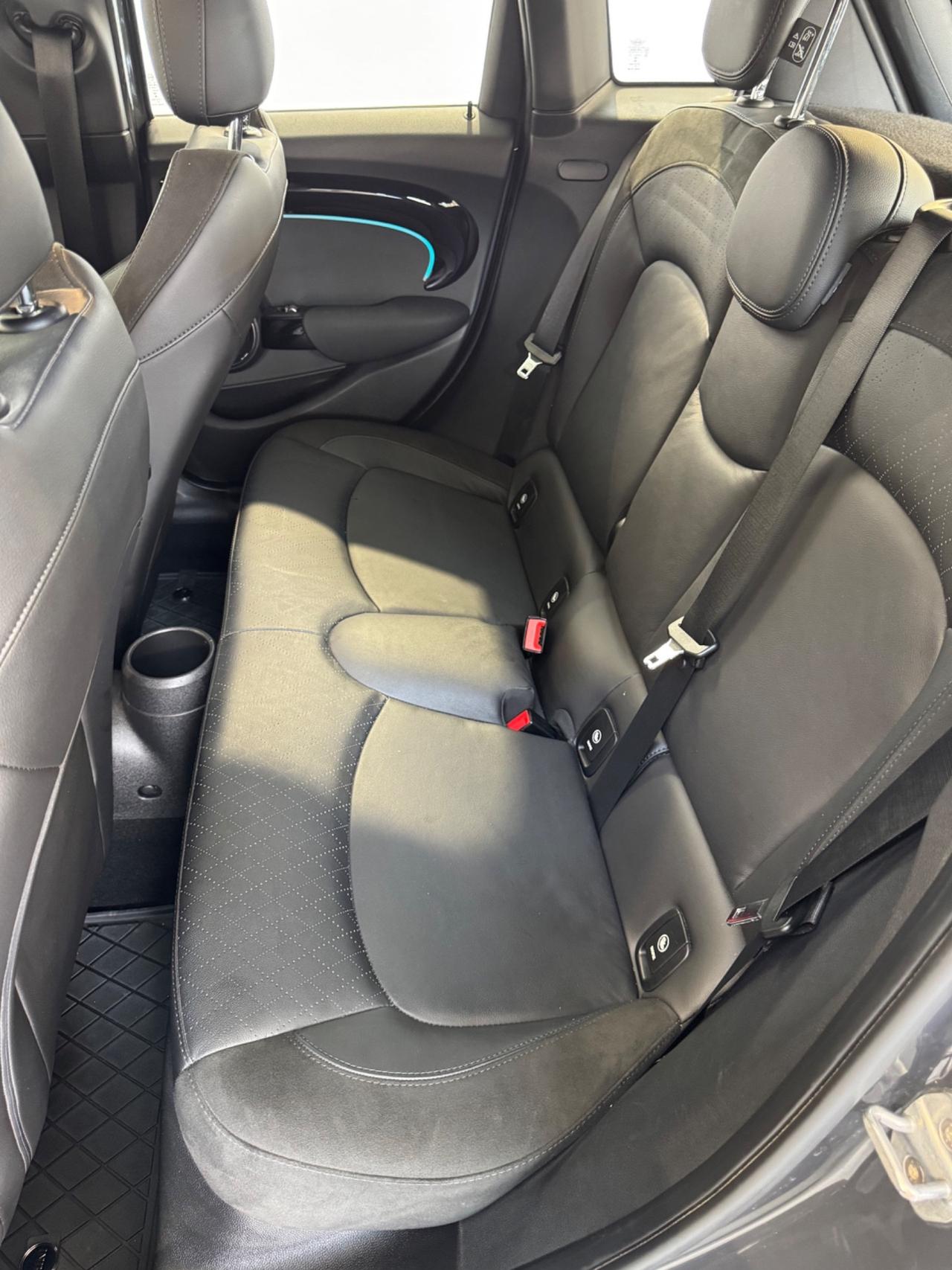 Mini Mini 2.0 Cooper SD aut. Hype 5 porte