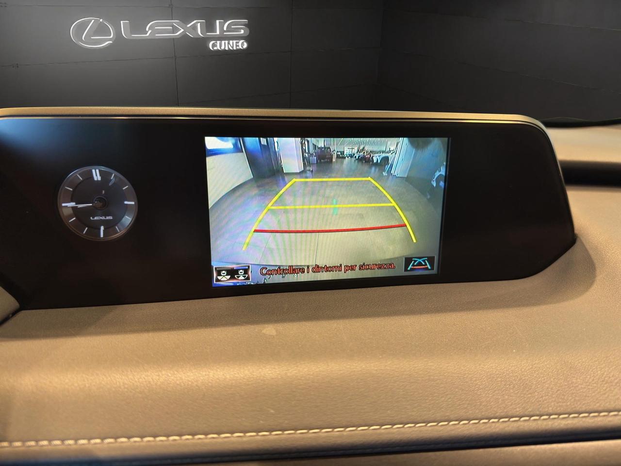 Lexus UX 250h 2.0 Business 2wd cvt my20