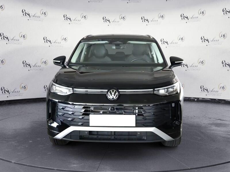 Volkswagen Tayron Volkswagen Tayron 1.5 eTSI LIFE 150cv DSG 7 posti FULL LED CAMERA NAVI GANCIO