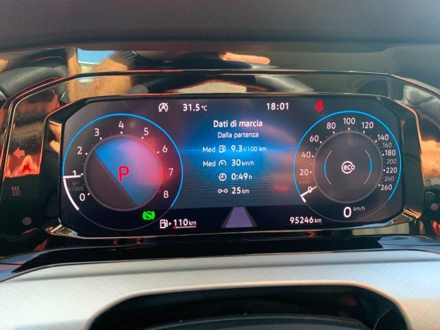 VOLKSWAGEN Golf 1.0 eTSI EVO DSG Life