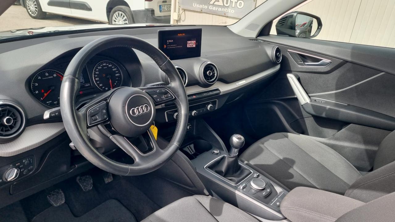 Audi Q2 30 TFSI Business