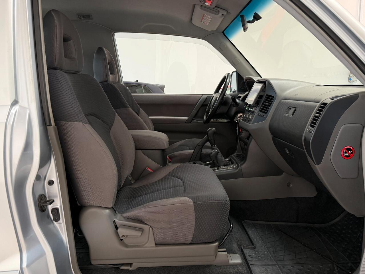 Mitsubishi Pajero 3.2 16V DI-D 3p. GLX