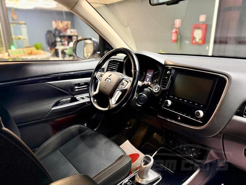 Mitsubishi Outlander phev 2.4 Instyle Plus 4wd