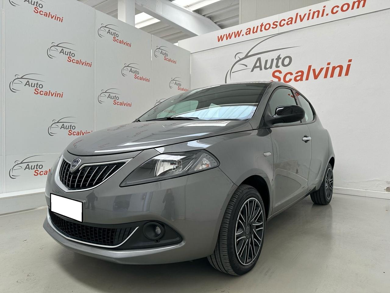 Lancia Ypsilon 1.0 FireFly 5 porte S&S Hybryd Gold