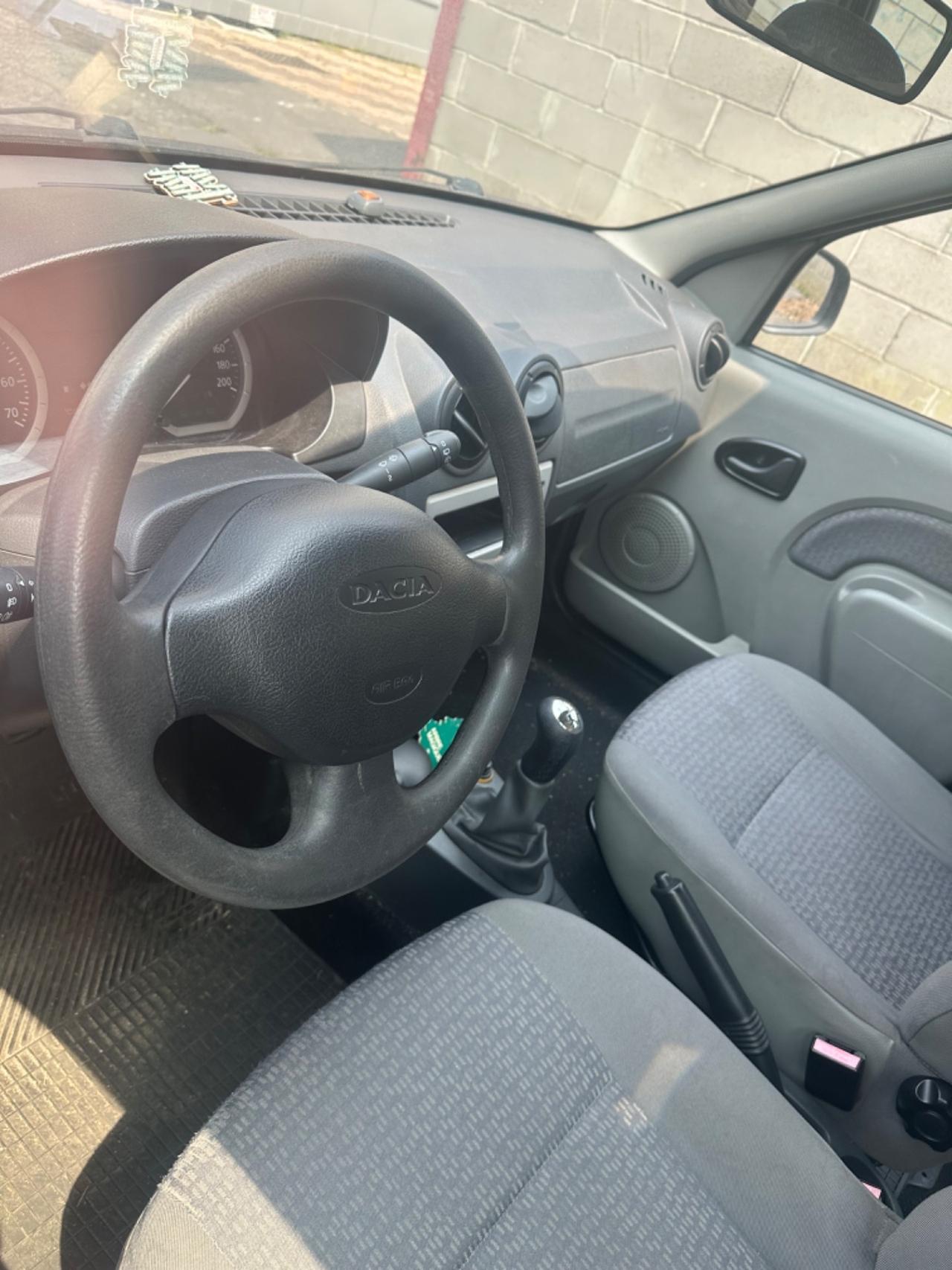 Dacia Logan MCV 1.4 5 posti
