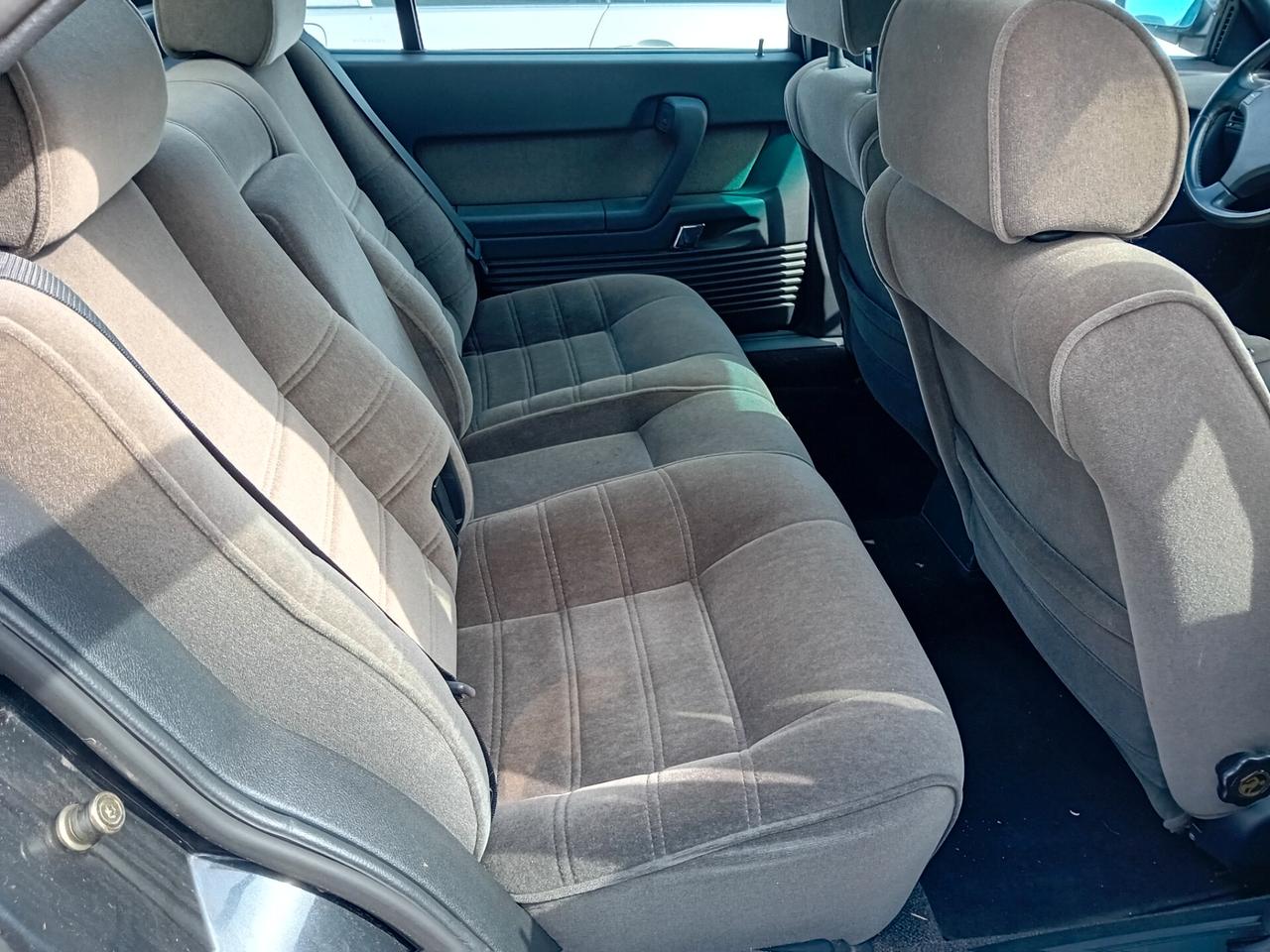 Alfa Romeo 164 3.0i V6 24V cat Super