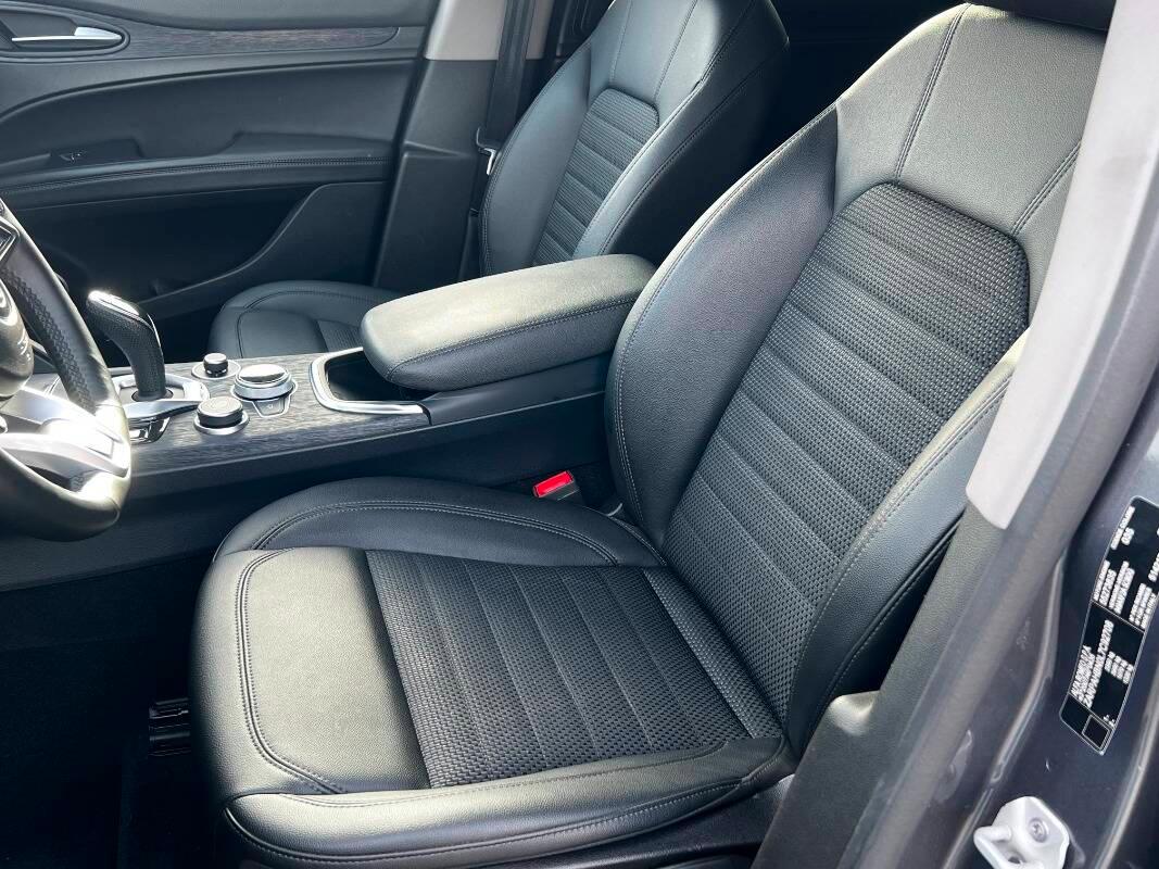 Alfa Romeo Stelvio 2.0 t Executive Q4 200cv auto