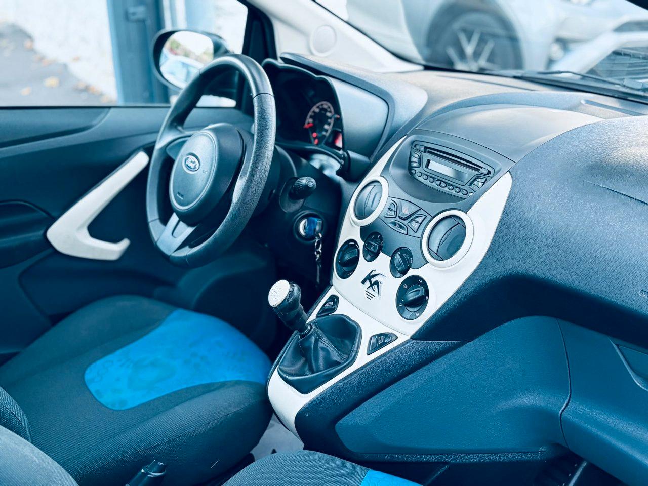 Ford Ka 1.2 Titanium c/esp,tcs 69cv E5