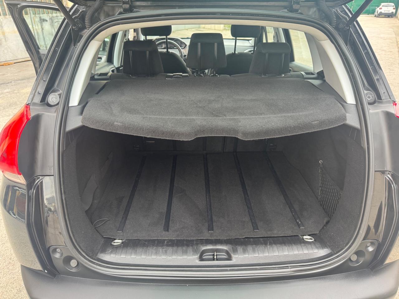 Peugeot 2008 BlueHDi 1600dci Urban Cross