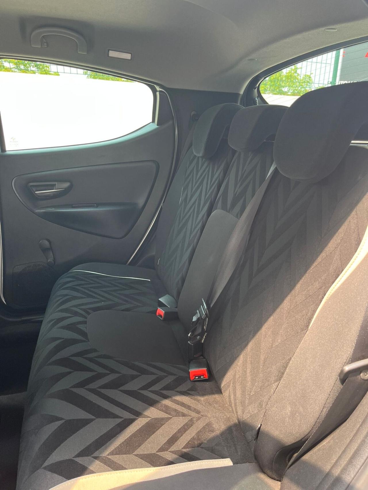 Lancia Ypsilon 1.3 MJT 16V 95 CV 5 porte S&S PLATINUM